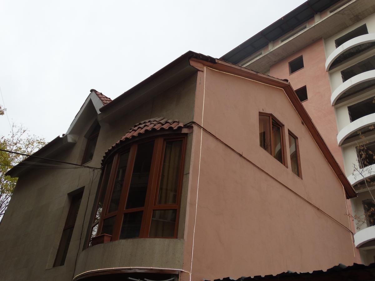 Destiny 1 Hostel Yerevan Exterior photo