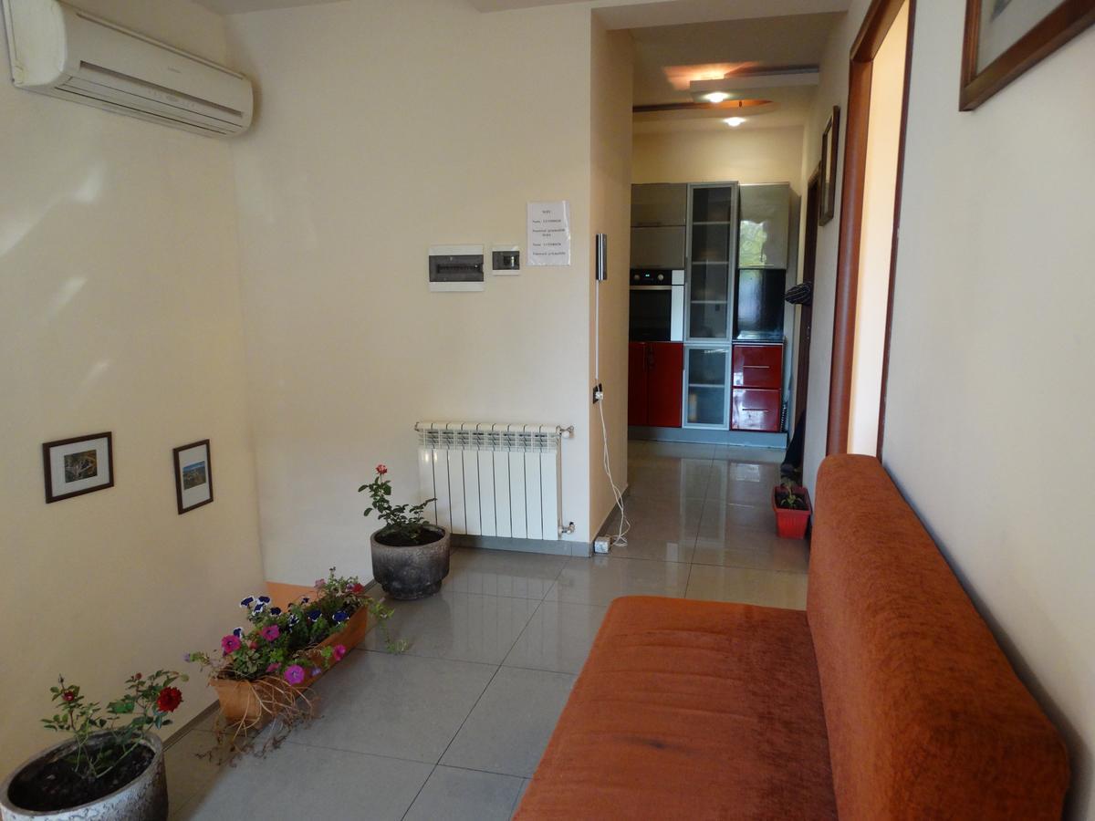 Destiny 1 Hostel Yerevan Exterior photo